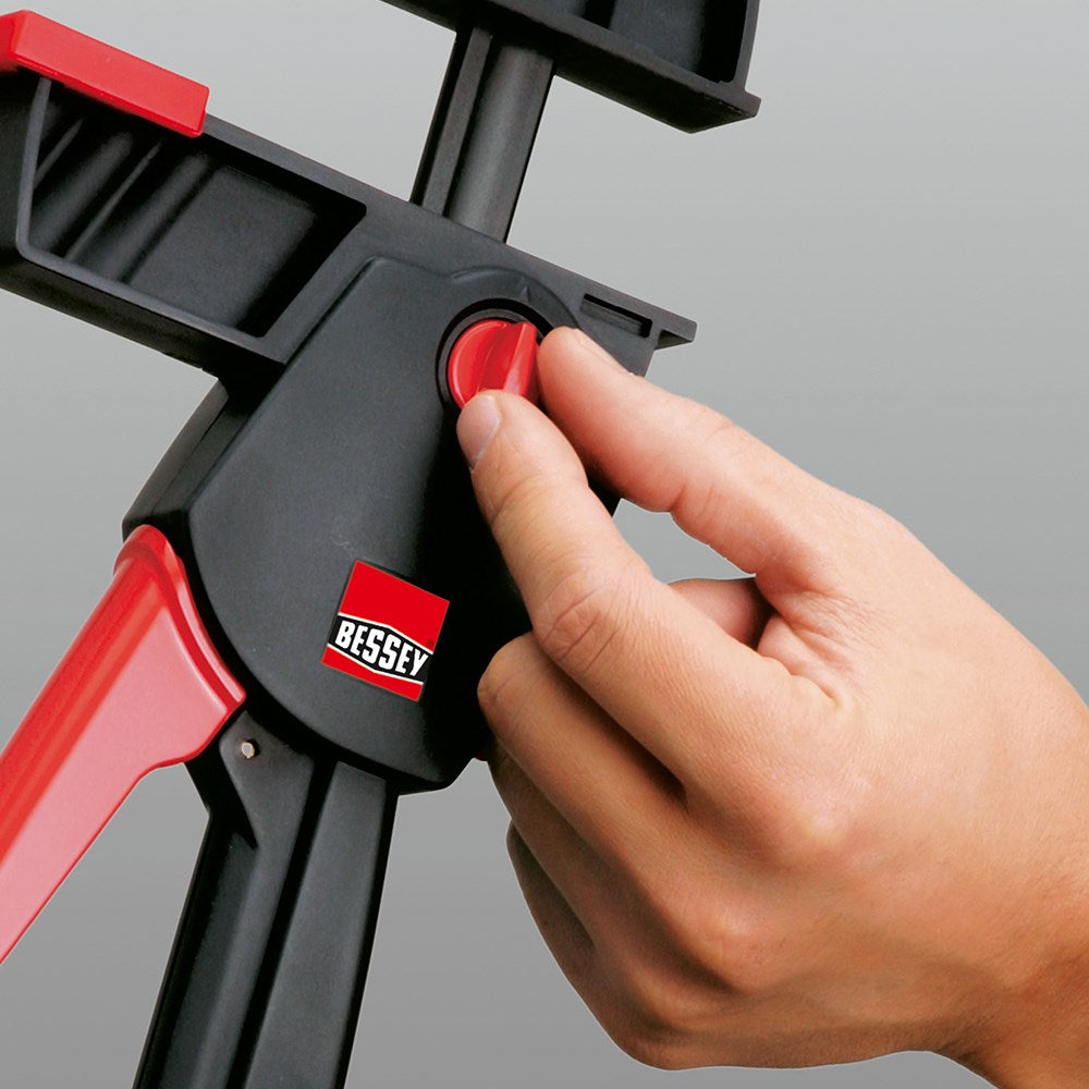 Bessey DuoKlamp - 650mm opening- 75-685mm spread width