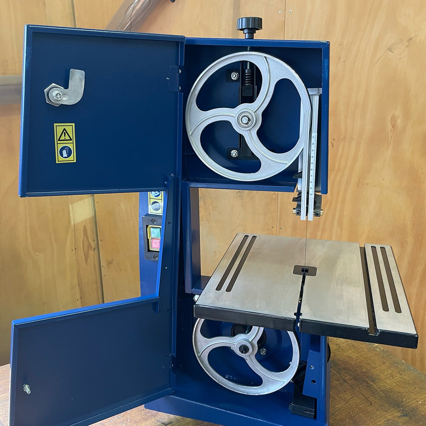 Carbatec 8" Benchtop Model Bandsaw