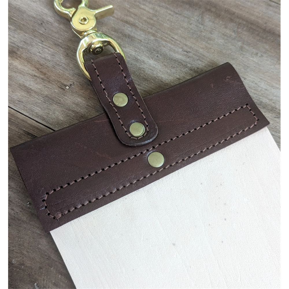 En Mina Kangaroo Tail Leather Hanging Strop