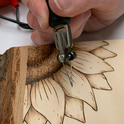 Robert Sorby Chisel Point (2 Pack) of Knife points for the Peter Child Artist's Pyrography Machine.
